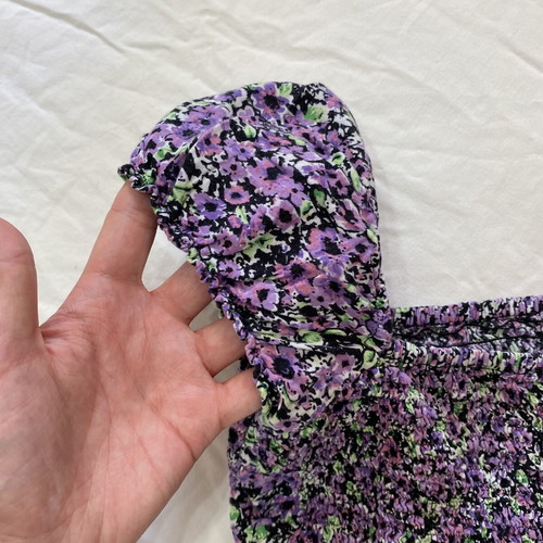Purple floral crop top Motel size S like new