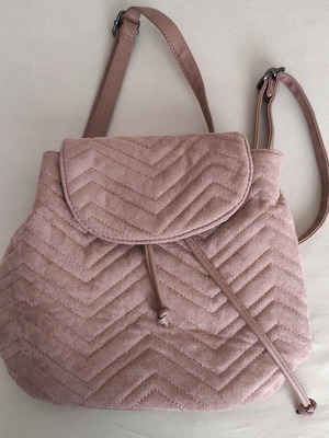 Τσάντα πλάτης