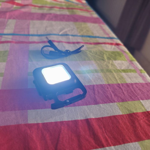 Mini LED flashlight with USB charging, 3 modes and magnet