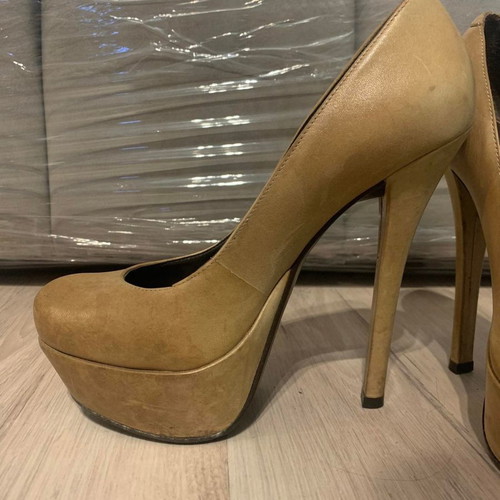 High-heeled shoes used, cigar color, 14 cm heel, size 37 Made In Italia