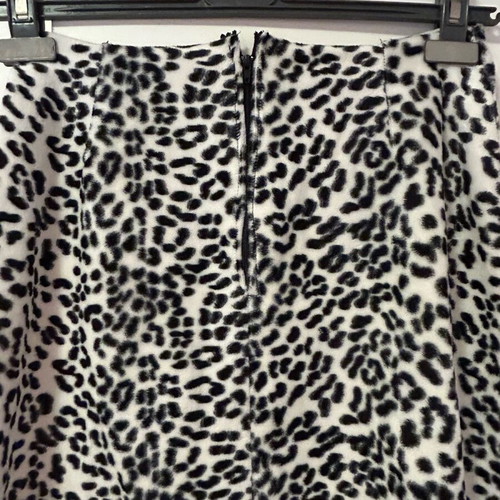 Velvet handmade skirt used, black and white, size S