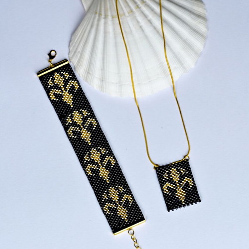 Golden Iris necklace and bracelet custom made, black and gold