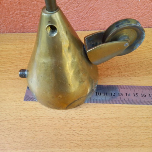 Brass weight with pulley used