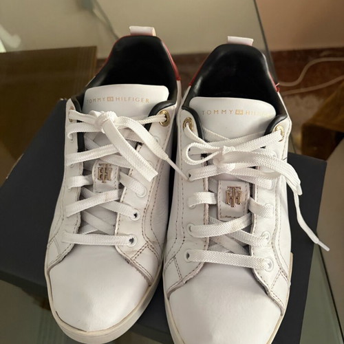 Tommy Hilfiger leather sneakers used, size 38, white