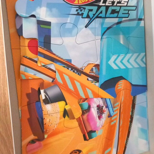 Hotwheels puzzle with large pieces like new