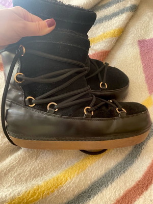 Μπότες Zara μεταχειρισμένες, vegan δέρμα και γούνα, νούμερο 36