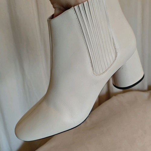 Marc Jacobs leather ankle boots new, white, size 40