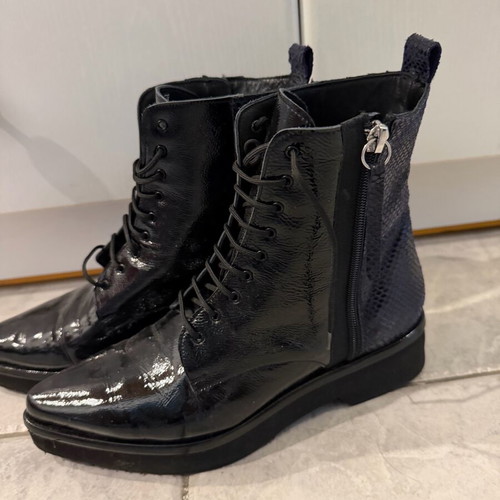 Baboulas leather ankle boots size 37 like new, black