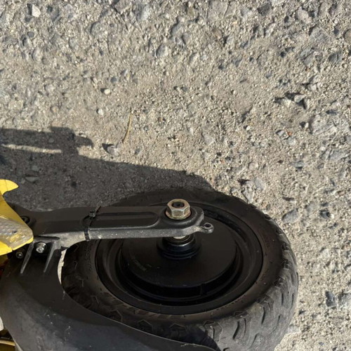 Manta Xdrive18 electric scooter used, durable battery