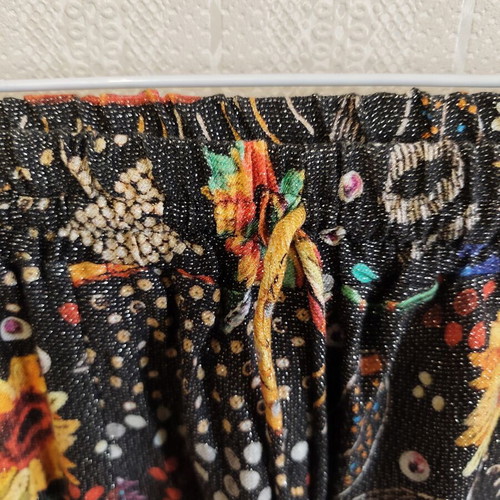 Farm Rio shorts size S like new with elastic waist and pockets