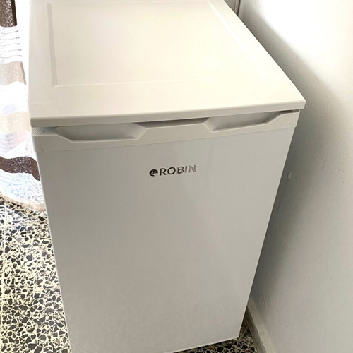 Mini Bar Robin RT-115BL refrigerator like new