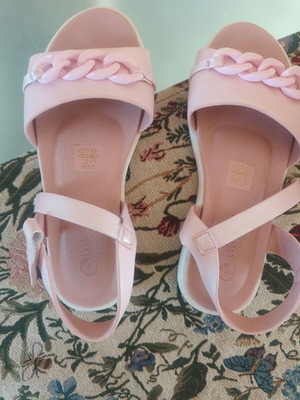 Children's anatomical sandals, size 35