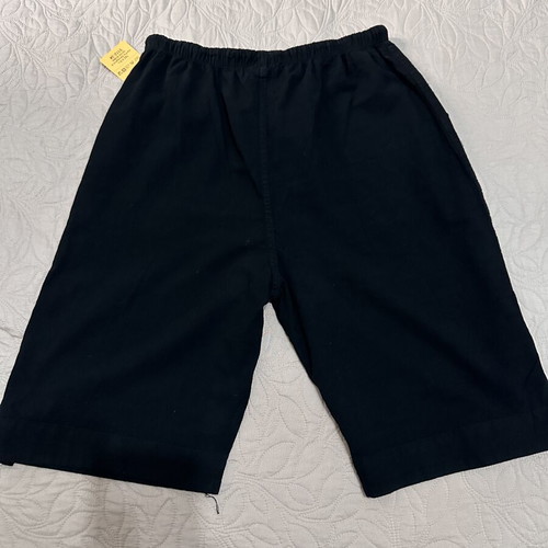 Black Cotton Bermuda Shorts size M new with pockets