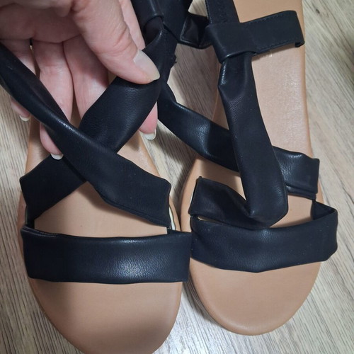 Mario Pescatore Black Platform Sandals like new with Straps and Elastic