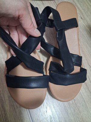 Mario Pescatore Black Platform Sandals like new with Straps and Elastic