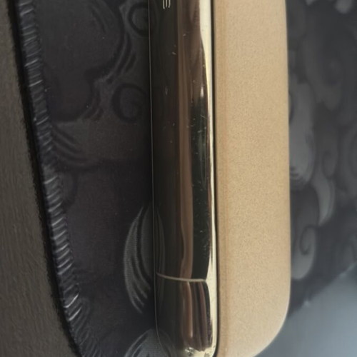 Iqos electronic cigarette device