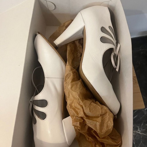 Angela Rapti handmade leather bridal shoes size 38 white like new