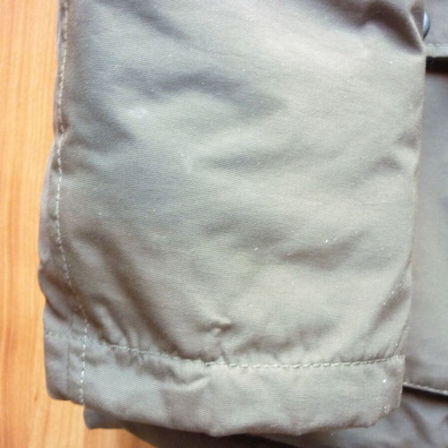 Men's parka jacket khaki like new Medium/Large with detachable hood