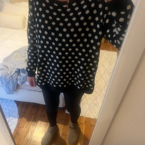 Knitted polka dot with zipper