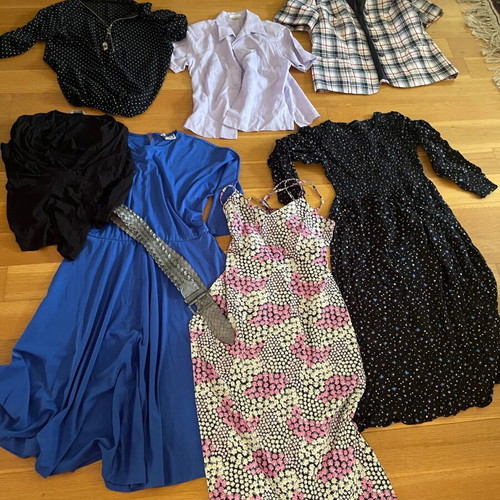 Women's clothing set used, 8 pieces with vintage items