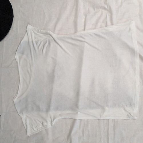 Oversized white T-shirt 100% cotton with artistic face print, like new
