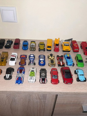 Toy cars like new, pack of 38 with helicopters and airplanes