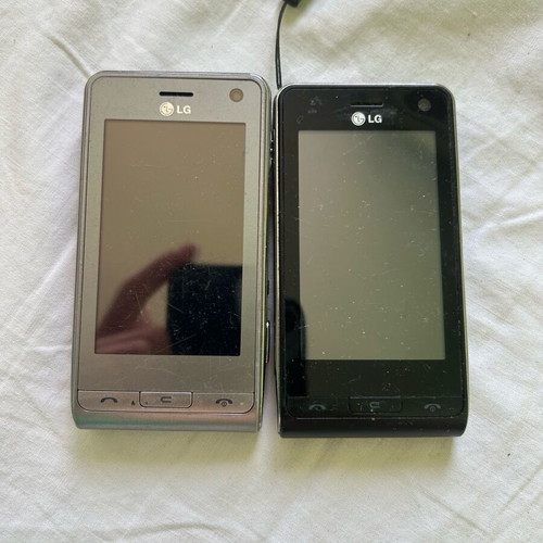 LG KU990 phones used for parts, lot of 2