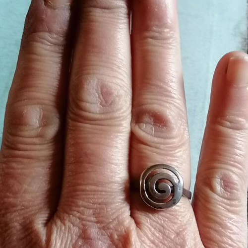 Silver 925 spiral ring new no 58 (US 8 1/4)