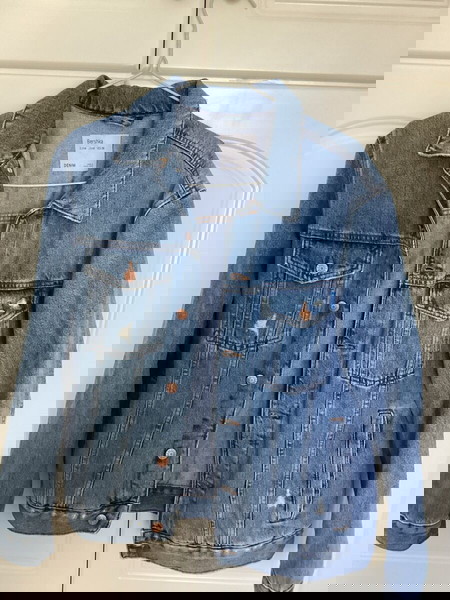 μπουφάν τζιν BERSHKA M