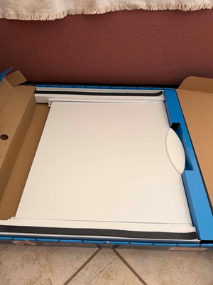 Roller stacking kit with shelf for washer and dryer