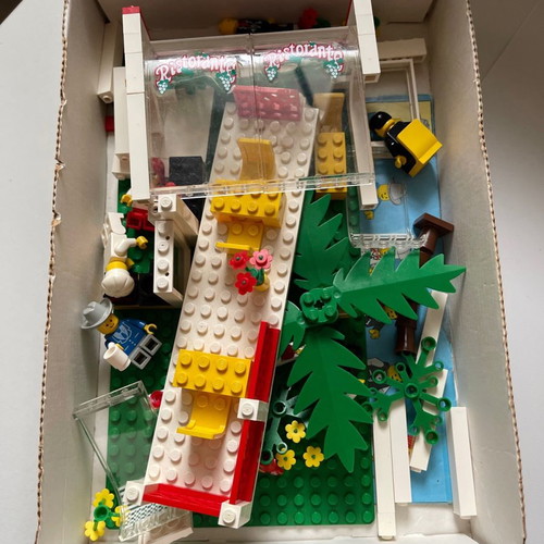 Lego 6376 Breezeway Cafe used vintage set with box and instructions