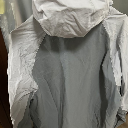 Nike jacket new size M