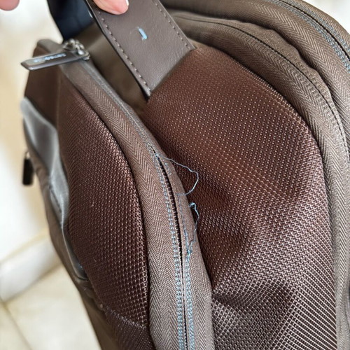 Samsonite backpack used, brown, with many compartments