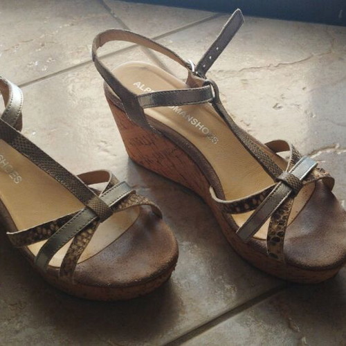 Alpe wedge sandals size 38 like new, beige with silver color