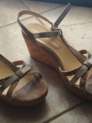 Alpe wedge sandals size 38 like new, beige with silver color