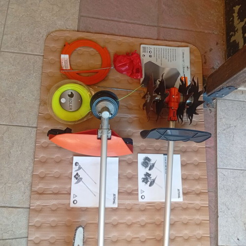 Stihl Kombi KM 90 R professional set like new with 3 attachments and accessories
