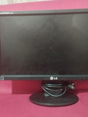 Pc Flatron monitor used, very good condition