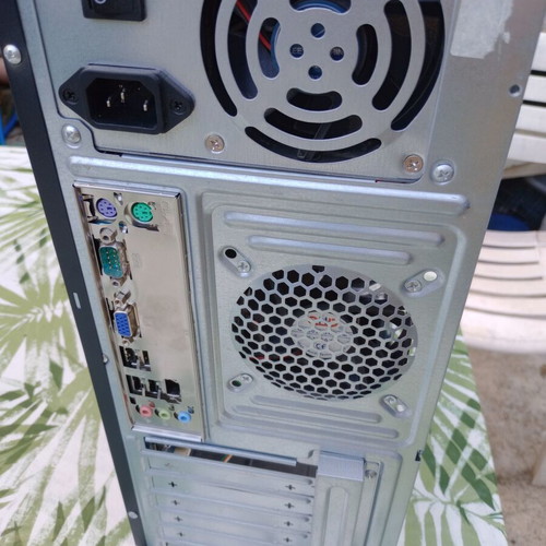 Midi Tower desktop PC used, AMD Athlon II X2 250, 4GB RAM, 500GB HDD