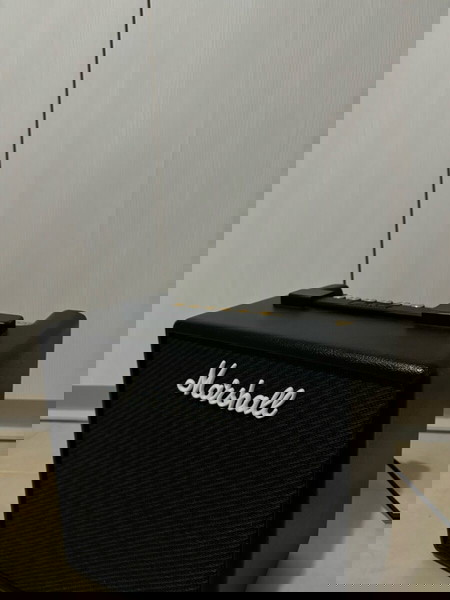 Πωλείται ενισχυτής Marshall Code 25W