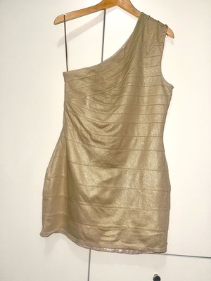Excess golden dress size L new