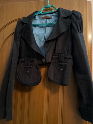 Rossodisera jacket with stunning detail