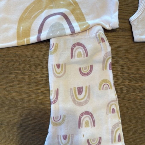 Girls' pajamas like new