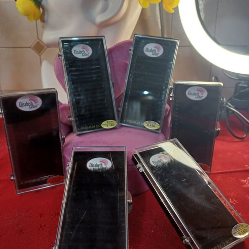 Elisabeth Lashes premium quality eyelash clusters set like new