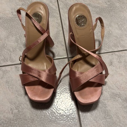 Luigi high-heeled sandals size 39 like new, pink