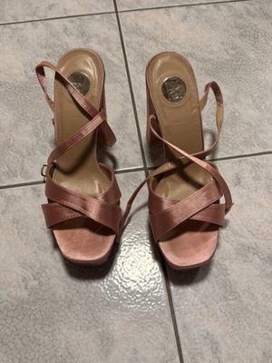 Luigi high-heeled sandals size 39 like new, pink