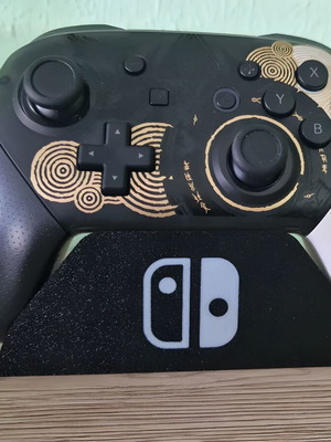 Switch 1 Pro Controller stand new, sleek and practical