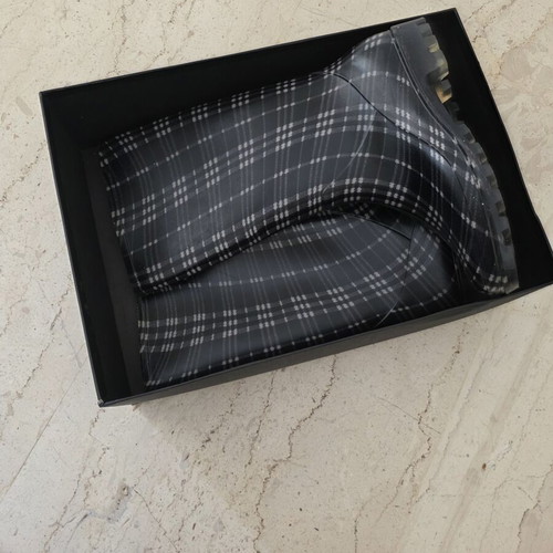 Franka Limited Edition Rain Boots Size 41 New, Waterproof, Plaid