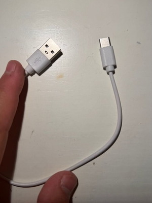 USB to USB Type-C charging cable like new, white