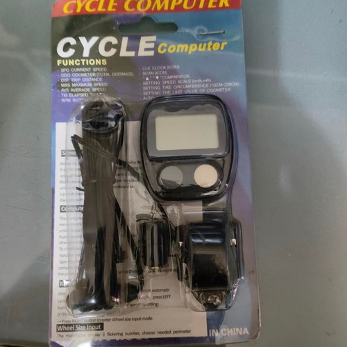 Cycle Computer with 14 Functions like new, waterproof, black