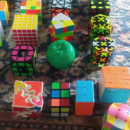 Rubik cubes collection 40 pieces like new